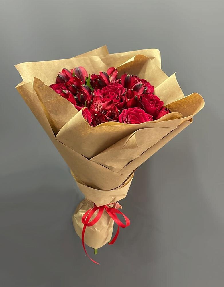 Букет цветов из: Альстромерии и Розы в Шеметово Сергиево-Посадского района