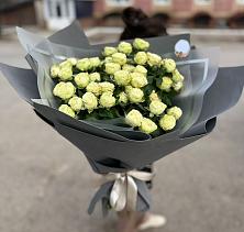 Букет Белые кустовые розы Солинеро в Шеметово Сергиево-Посадского района