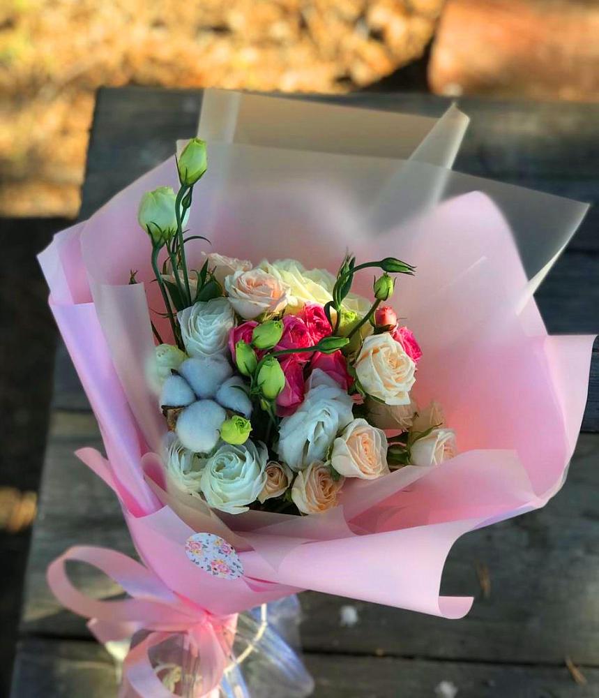 Букет цветов из: Розы и Лизиантусы в Шеметово Сергиево-Посадского района