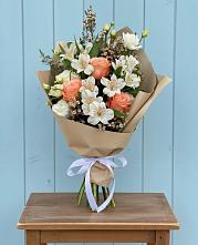 Букет цветов из:  Альстромерии, Лизиантусы, Розы и Хризантемы в Шеметово Сергиево-Посадского района