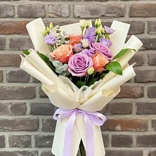 Букет цветов из:  Лизиантусы и Розы в Шеметово Сергиево-Посадского района