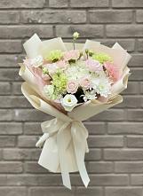 Букет цветов из:  Гвоздики, Розы, Лизиантусы и Хризантемы #REPLACE_PRED# Шеметово Сергиево-Посадского района