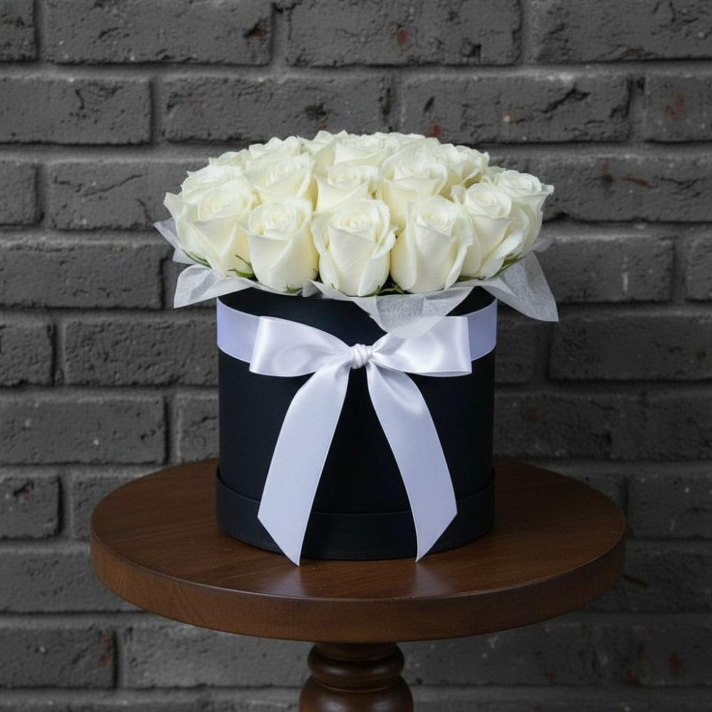 Цветочная композиция из Розы в шляпной коробке в Шеметово Сергиево-Посадского района